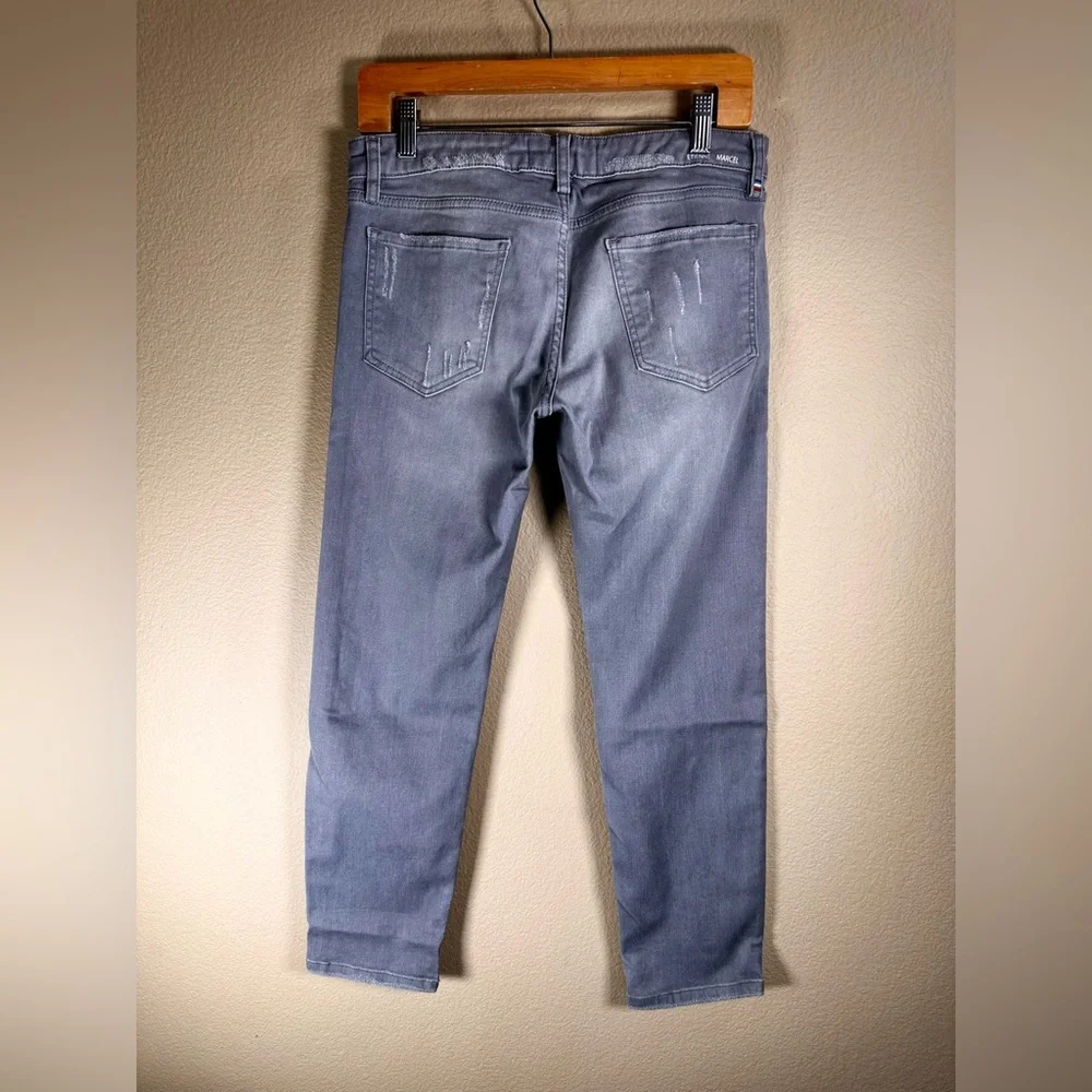 Etienne Marcel Women’s Distressed Gray Crop Jeans - Picture 5 of 10